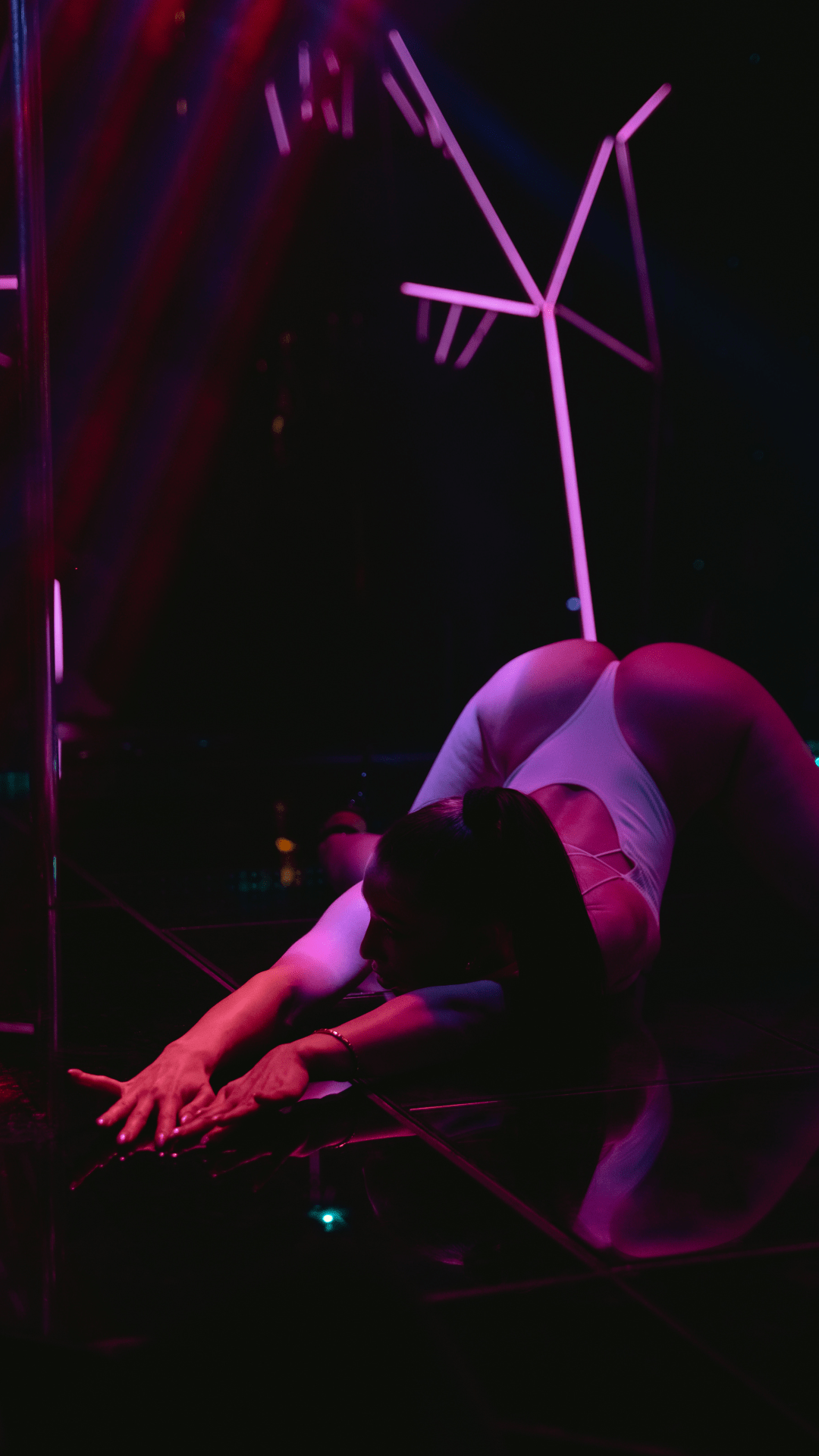 alcatraz-show-club